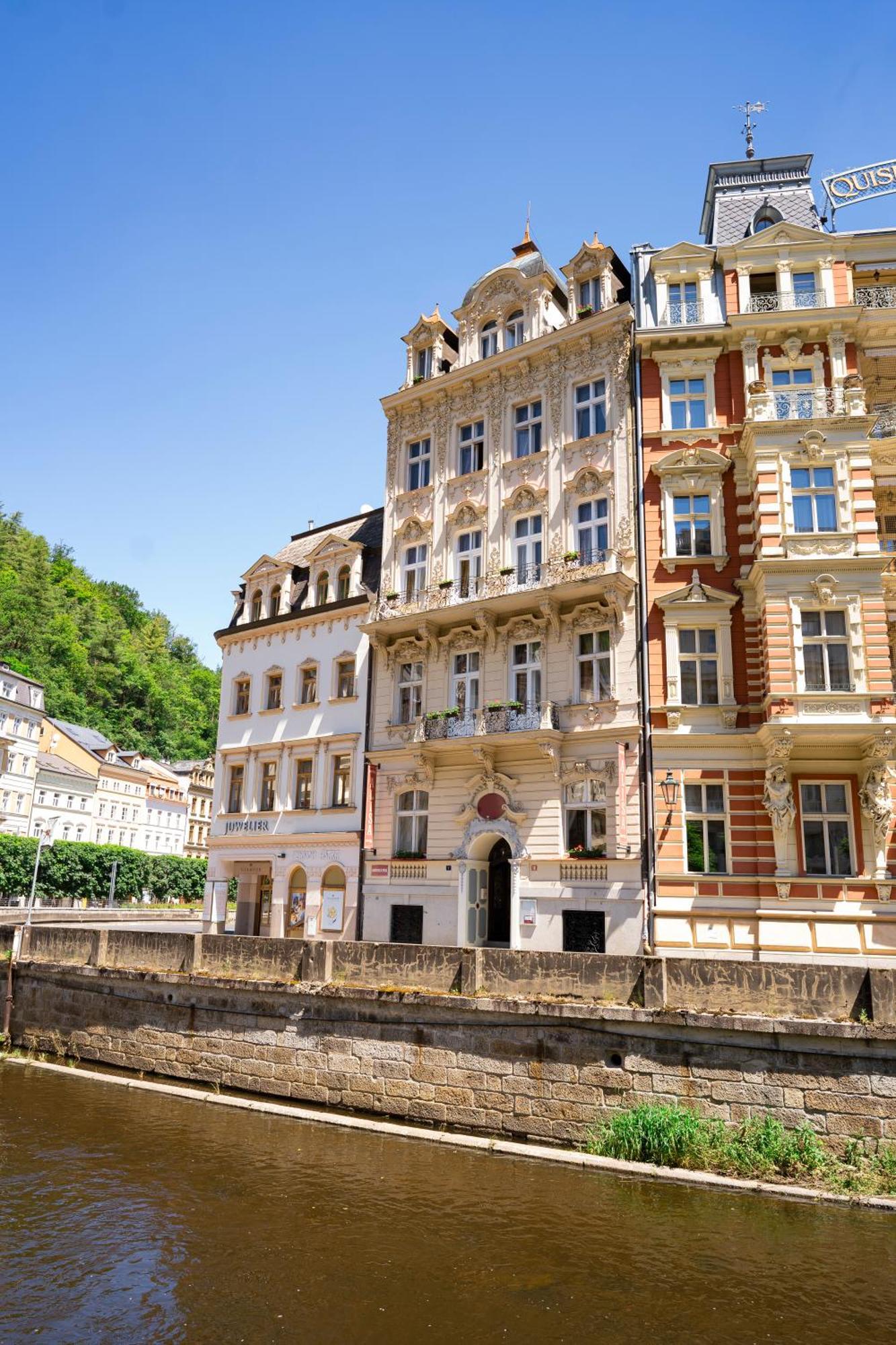 Alisa Hotel Karlovy Vary Exterior photo