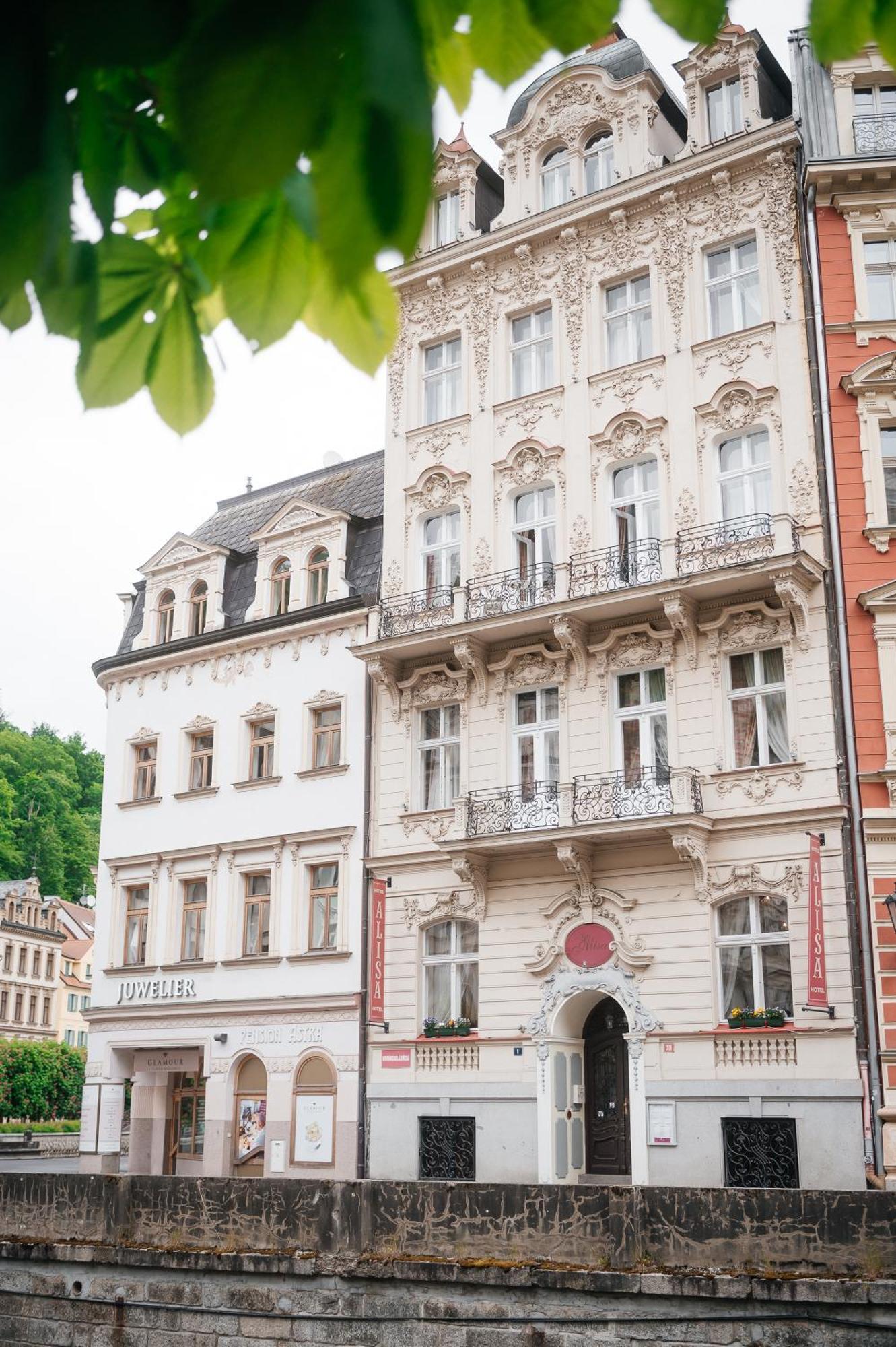 Alisa Hotel Karlovy Vary Exterior photo